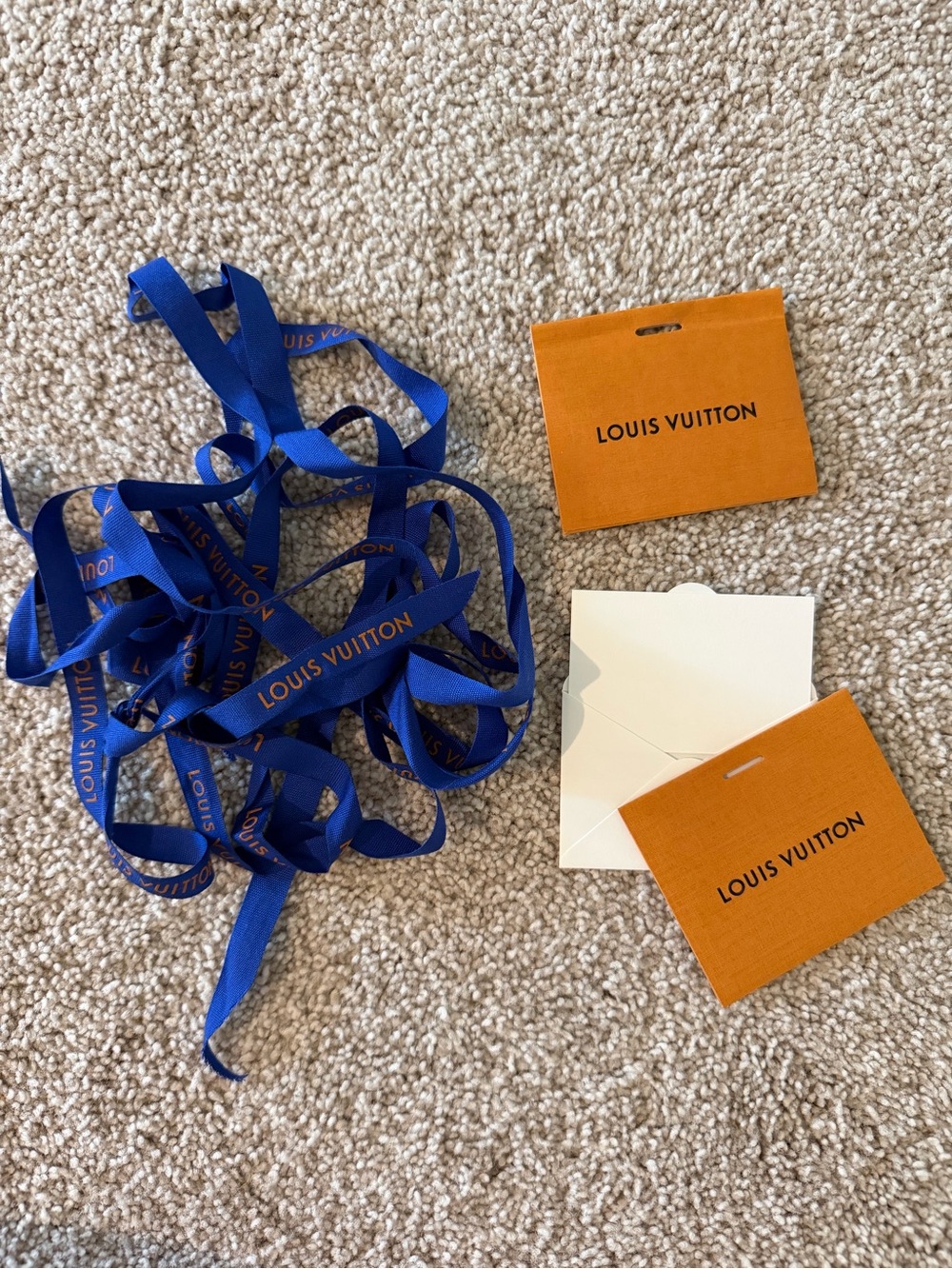 Louis Vuitton Blank Gift Tags + Ribbon Lot